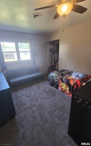 $189,000 | 3204 West Hawthorne Court, Marion, IL 62959