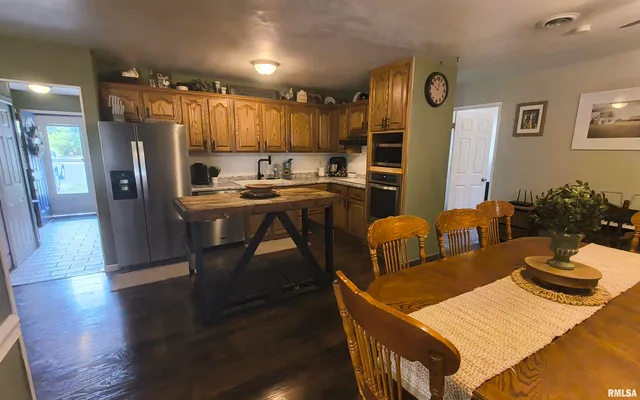 $189,000 | 3204 West Hawthorne Court, Marion, IL 62959