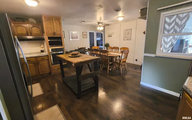 $189,000 | 3204 West Hawthorne Court, Marion, IL 62959