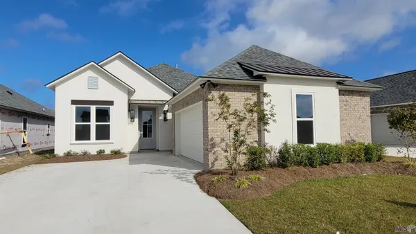 $2,500 | 3043 Creekmere Lane, Baton Rouge, LA 70810