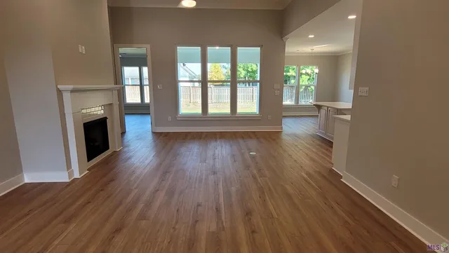 $2,500 | 3043 Creekmere Lane, Baton Rouge, LA 70810