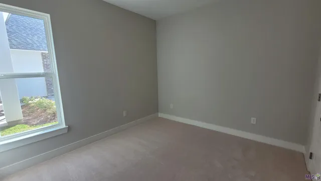 $2,500 | 3043 Creekmere Lane, Baton Rouge, LA 70810