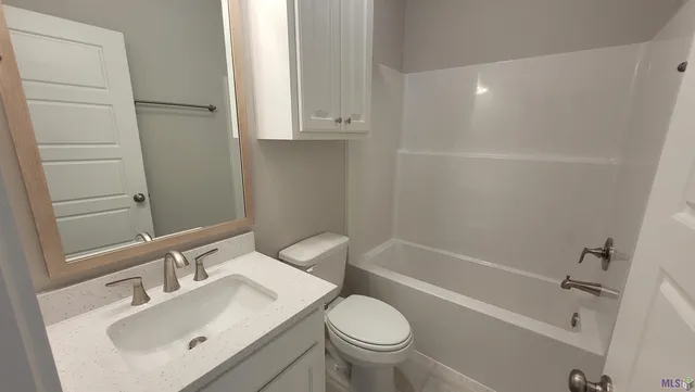 $2,500 | 3043 Creekmere Lane, Baton Rouge, LA 70810