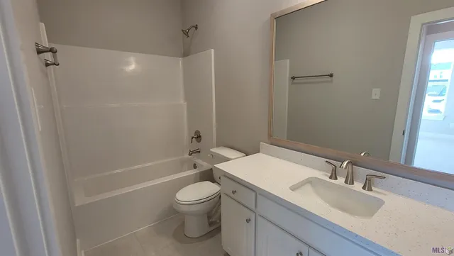 $2,500 | 3043 Creekmere Lane, Baton Rouge, LA 70810