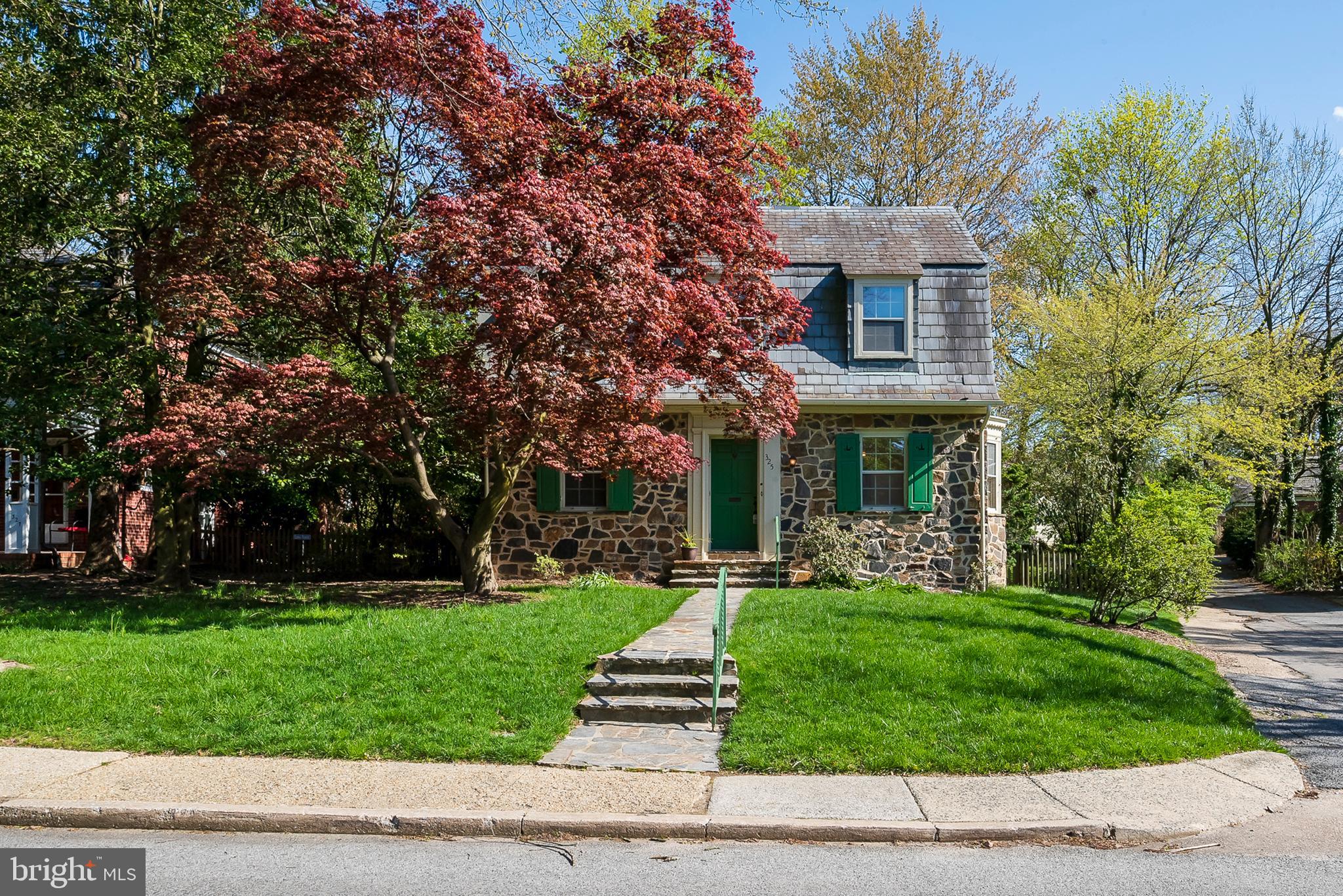 325 Paddington Road Baltimore, MD 21212 - Photo 2 of 45