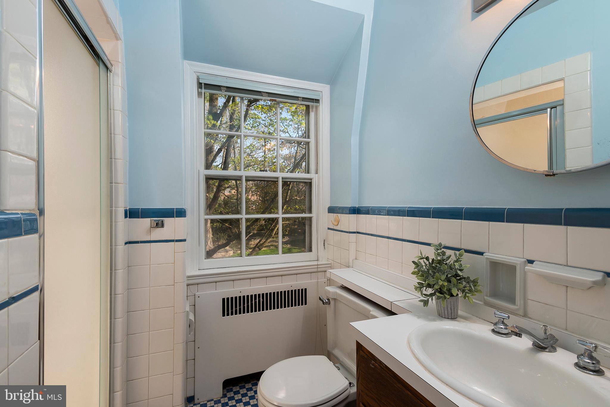 325 Paddington Road Baltimore, MD 21212 - Photo 24 of 45 Master bathroom with walk-in shower