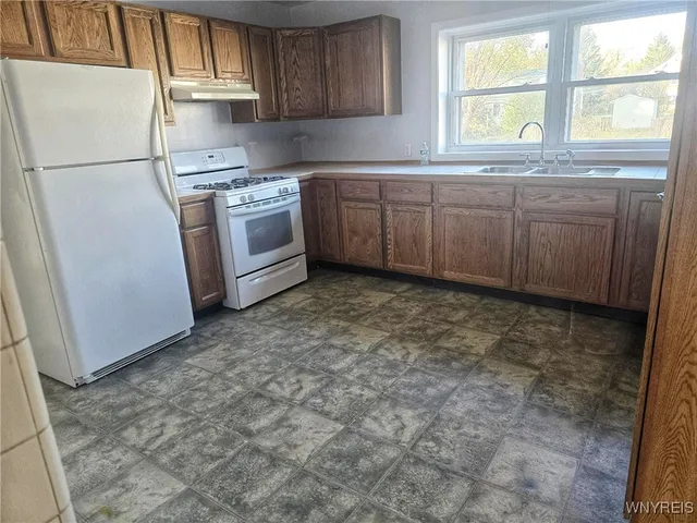 $1,700 | 190 Clover Place, Cheektowaga, NY 14225