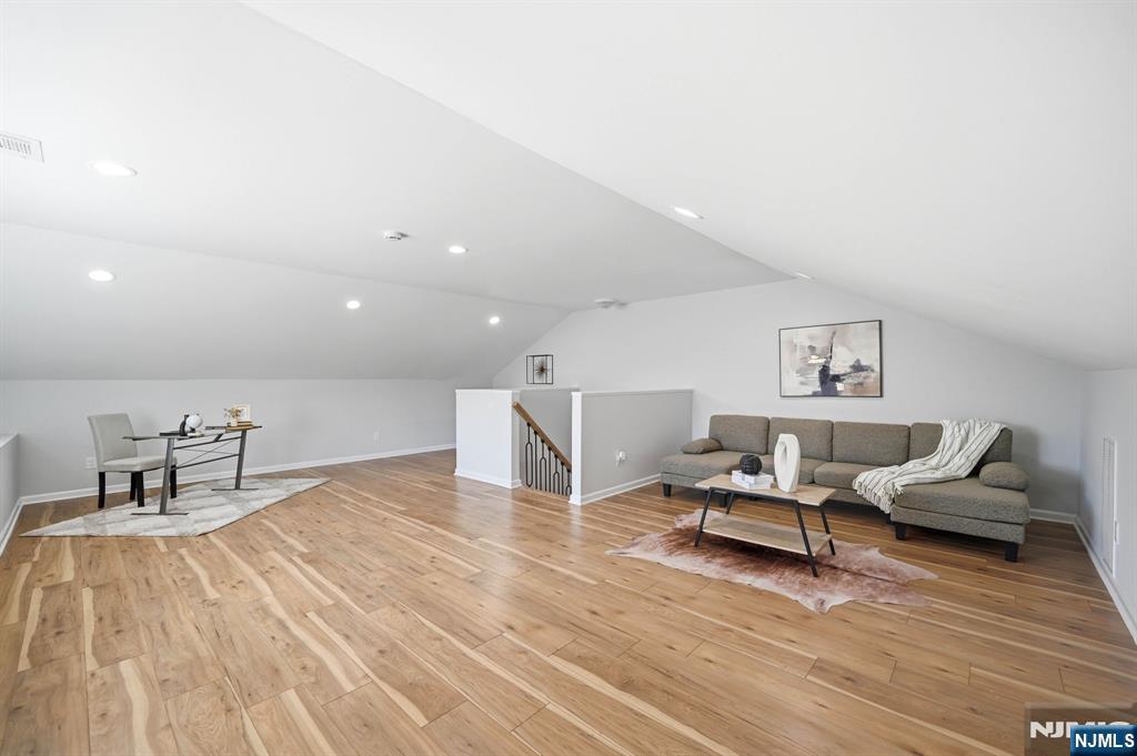 77 Chestnut Street Lodi, NJ 07644 - Photo 38 of 47