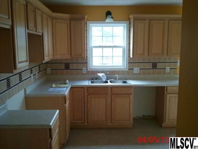 2134 Olde Farm Road Southeast Hudson, NC 28638 - Photo 4 of 10 Gallery Image 4