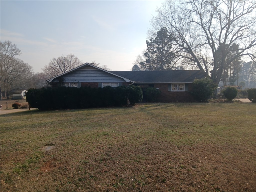 410 Van Martin Road Anderson, SC 29621 - Photo 2 of 28 Gallery Image 2