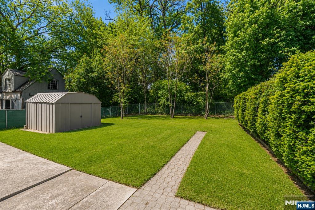 9 Sycamore Street Bloomfield, NJ 07003 - Photo 31 of 34