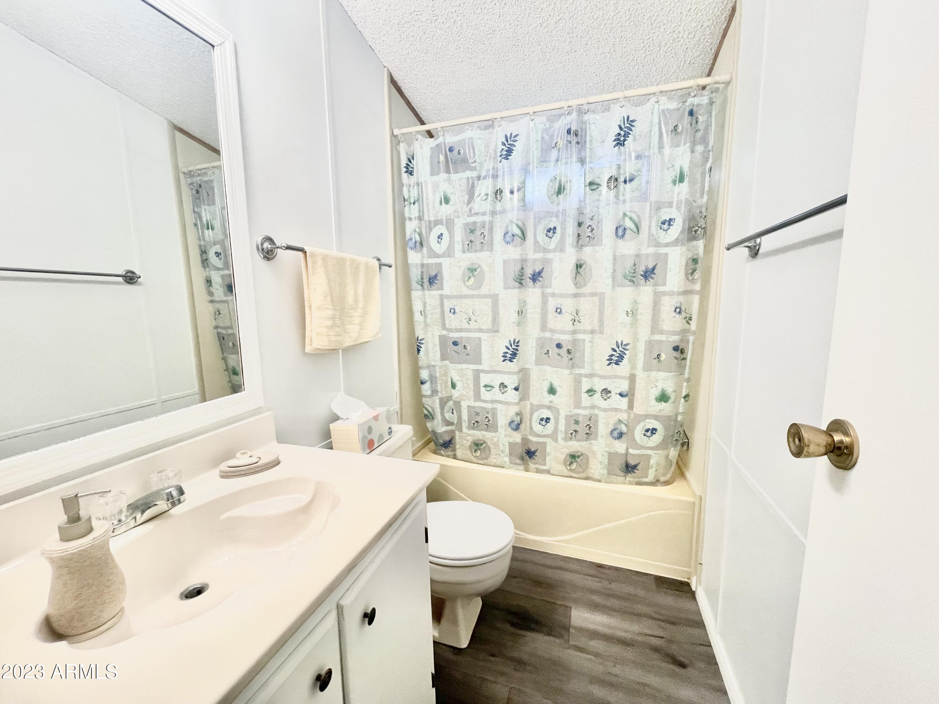 652 South Ellsworth Road, Unit 3 Mesa, AZ 85208 - Photo 14 of 29 3GUESTBATH