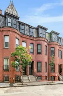$1,125,000 | 213 Green Street, Unit 2, Cambridge, MA 02139
