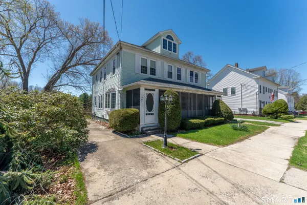 $389,000 | 9 Floral Avenue, North Grosvenordale, CT 06255