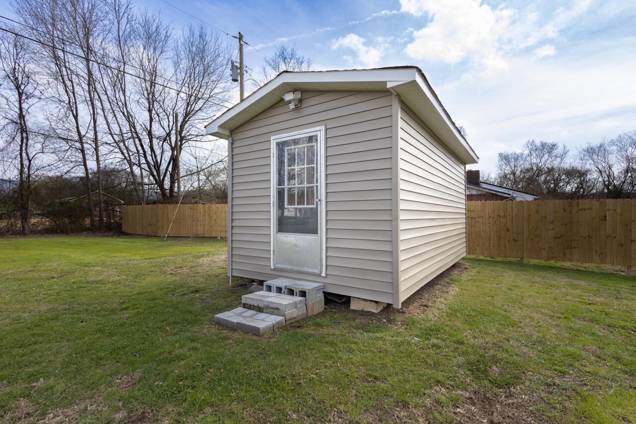 120 Shirley Loop Whitwell, TN 37397 - Photo 7 of 32 IMG_6744