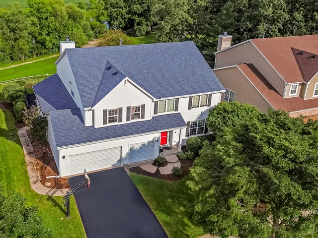 $510,000 | 1820 Prairie Ridge Circle, Lindenhurst, IL 60046