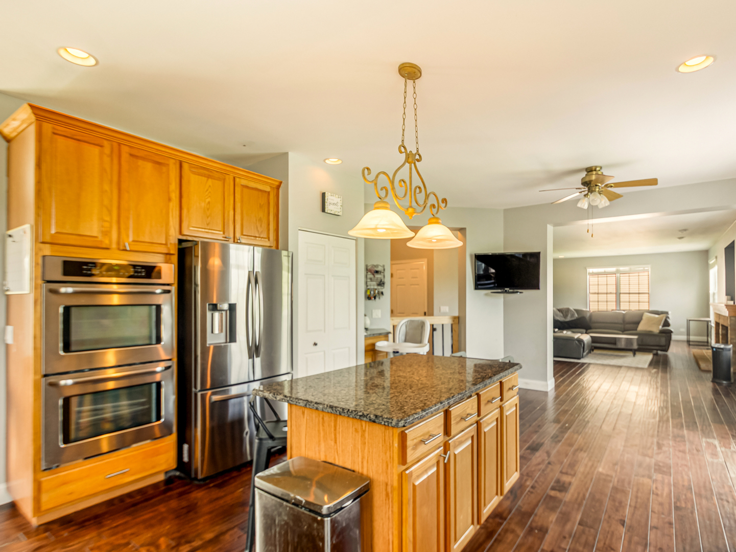 1820 Prairie Ridge Circle Lindenhurst, IL 60046 - Photo 11 of 31