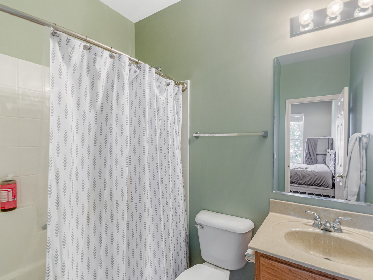 1820 Prairie Ridge Circle Lindenhurst, IL 60046 - Photo 14 of 31