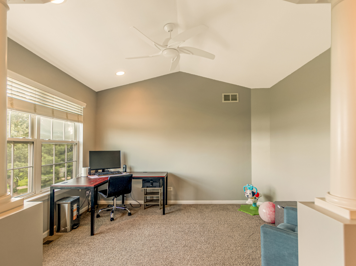 1820 Prairie Ridge Circle Lindenhurst, IL 60046 - Photo 19 of 31