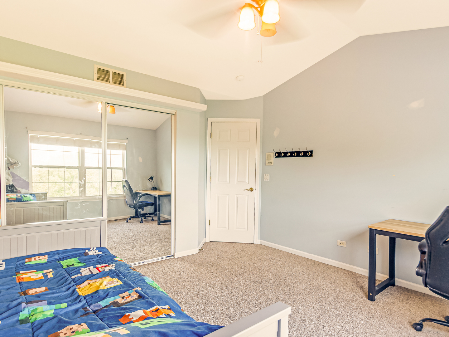 1820 Prairie Ridge Circle Lindenhurst, IL 60046 - Photo 24 of 31