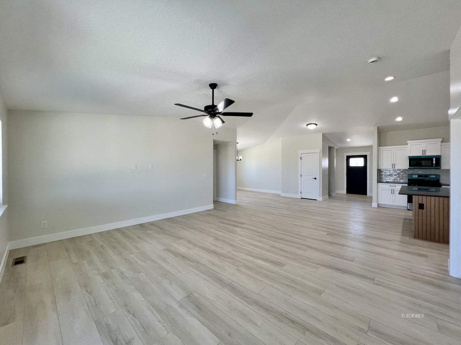 4313 Campbell Road Elko, NV 89801 - Photo 7 of 37