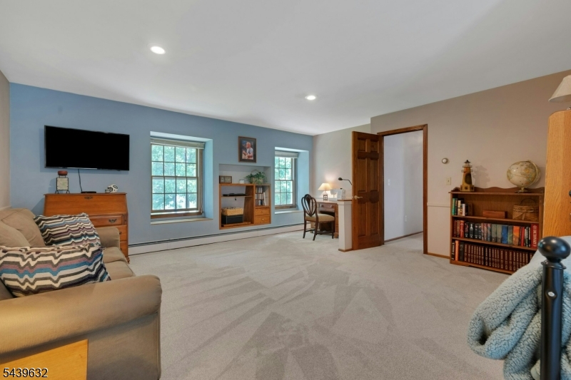 20 Lark Lane Oak Ridge, NJ 07438 - Photo 28 of 47