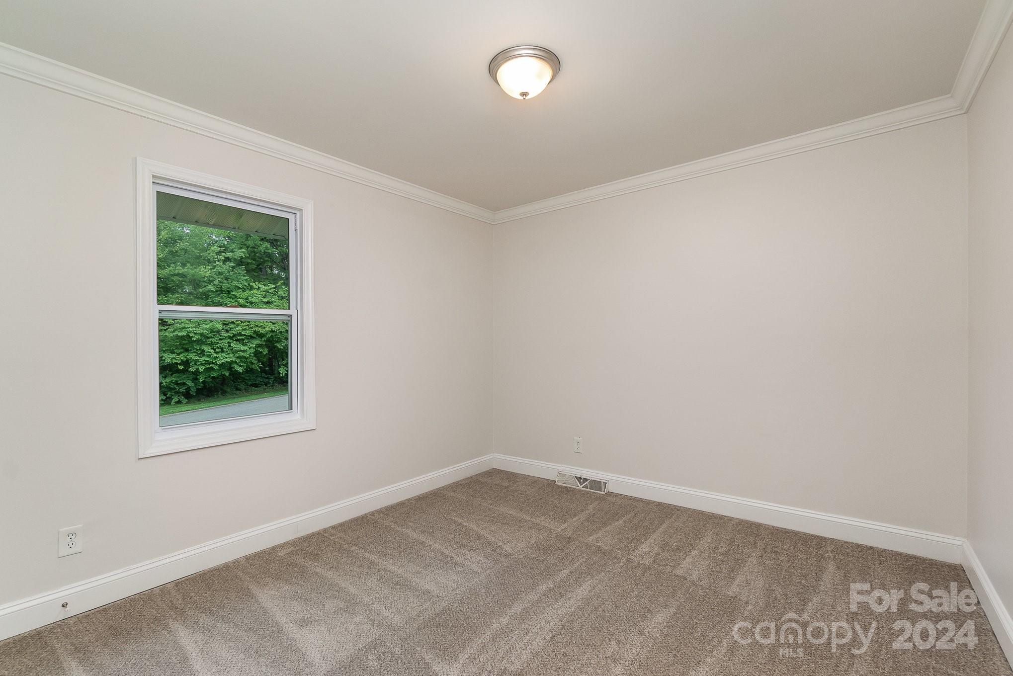 7731 Pawtuckett Road Charlotte, NC 28214 - Photo 14 of 28 Gallery Image 14