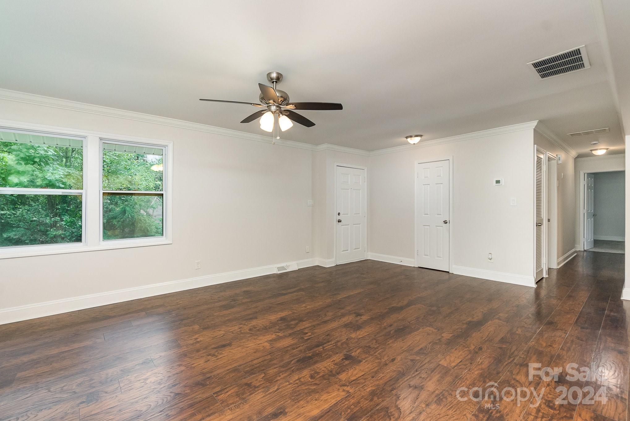 7731 Pawtuckett Road Charlotte, NC 28214 - Photo 3 of 28 Gallery Image 3
