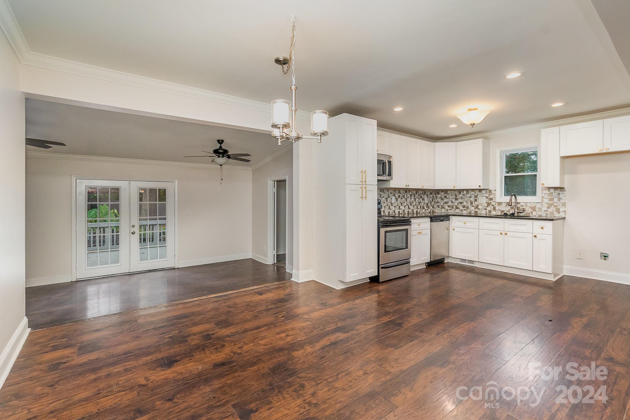 7731 Pawtuckett Road Charlotte, NC 28214 - Photo 5 of 28 Gallery Image 5