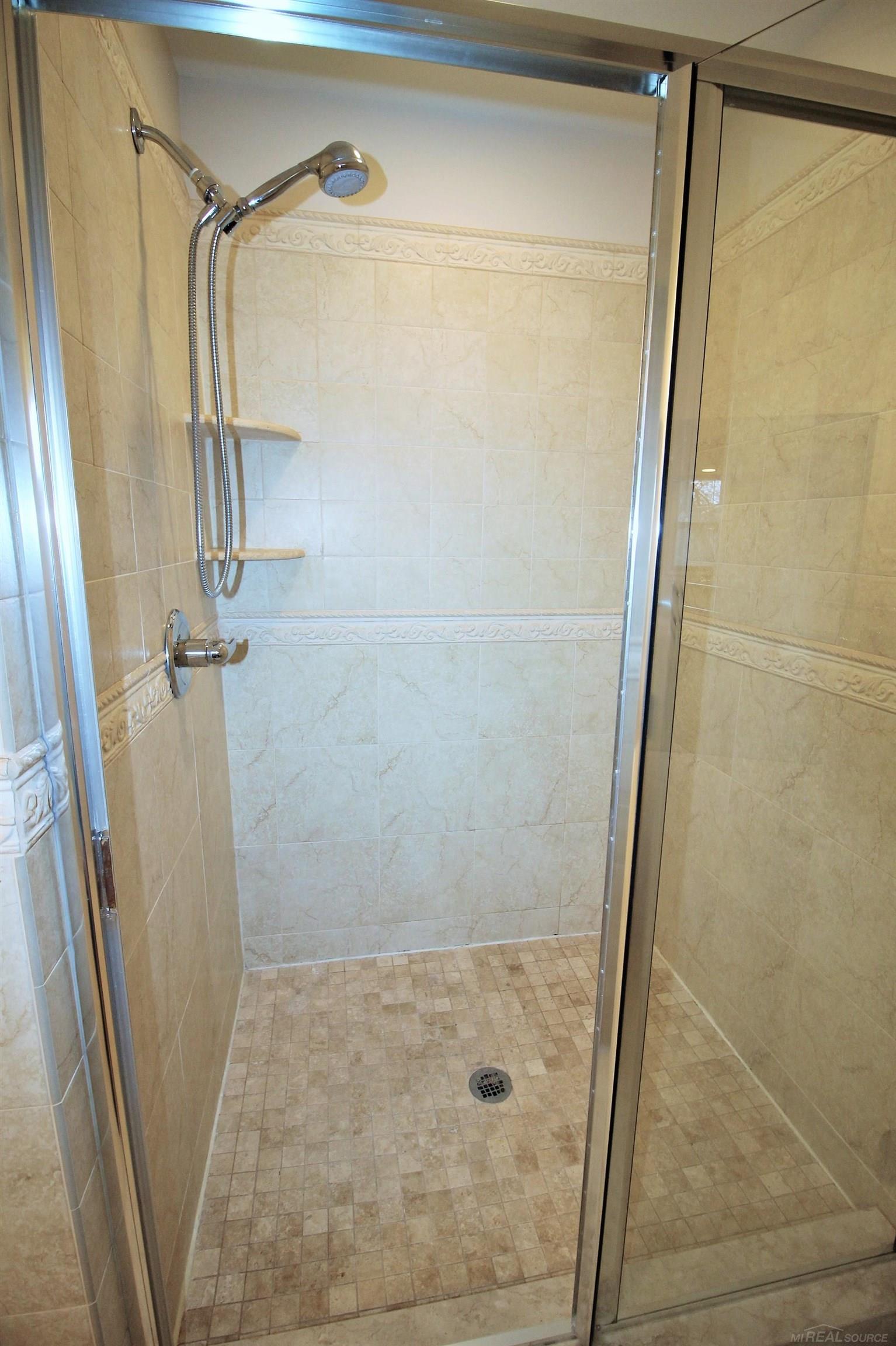 1424 Torrey Road Grosse Pointe Woods, MI 48236 - Photo 35 of 54