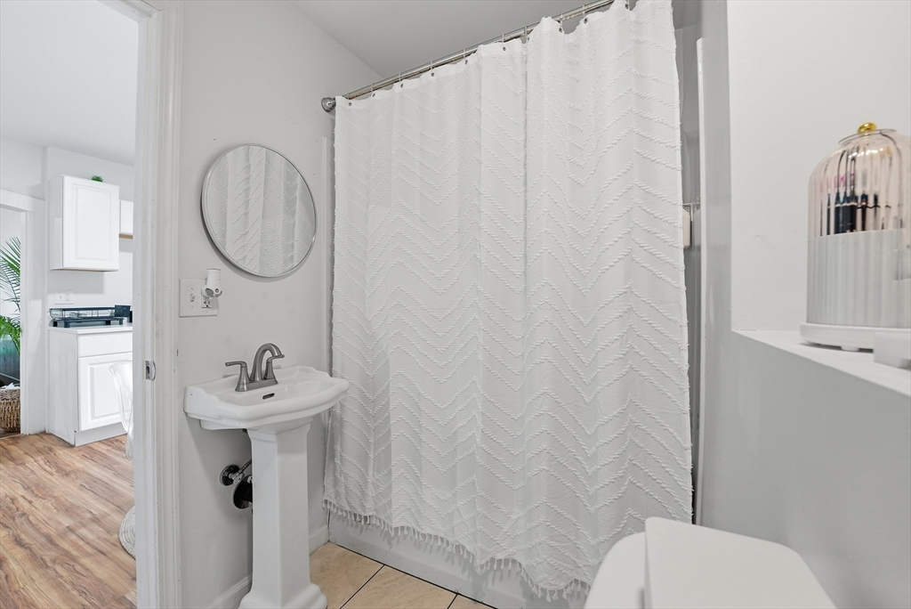 161 New Bridge Street West Springfield, MA 01089 - Photo 20 of 38