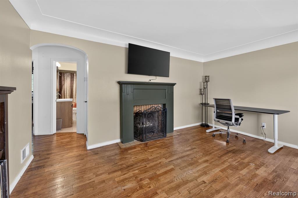 7077 West Frances Road Flushing, MI 48433 - Photo 10 of 50
