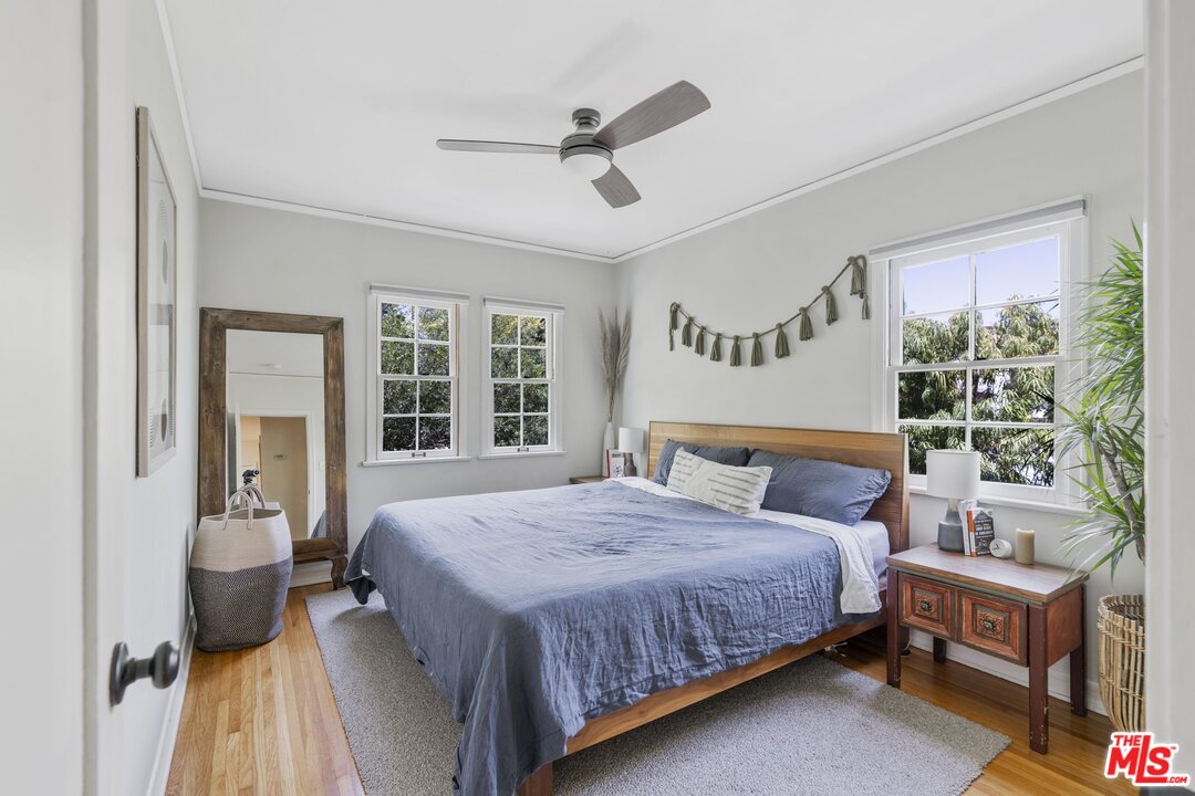 3854 Boyce Avenue Los Angeles, CA 90039 - Photo 12 of 53