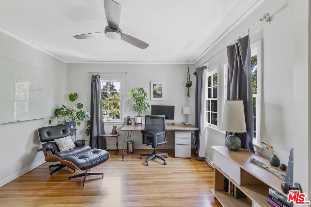 3854 Boyce Avenue Los Angeles, CA 90039 - Photo 14 of 53