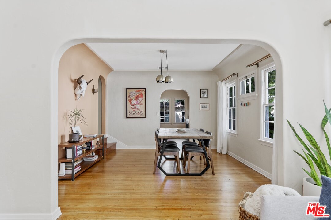 3854 Boyce Avenue Los Angeles, CA 90039 - Photo 7 of 53