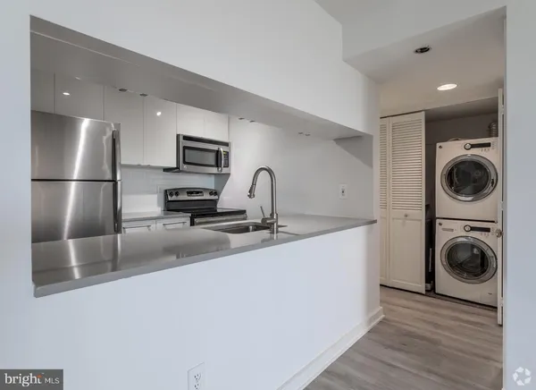 $3,550 | 601 24th Street Northwest, Unit 306, Washington, DC 20037