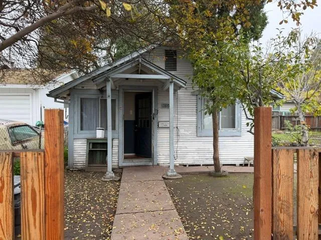 $200,000 | 1802 East Anita Street, Stockton, CA 95205