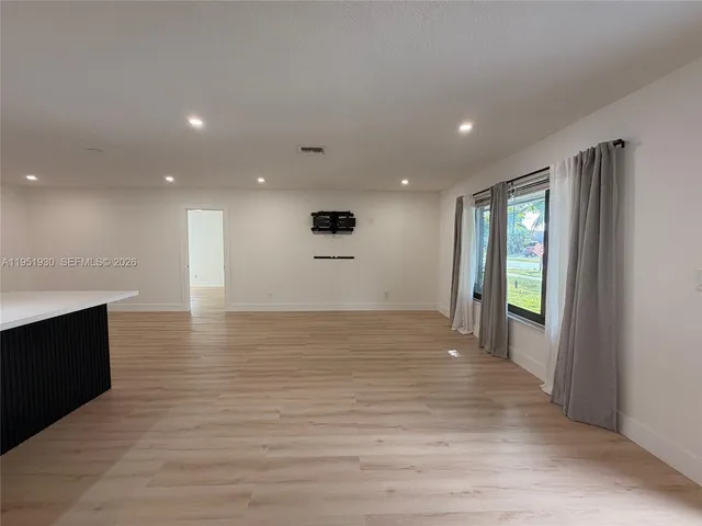 $4,650 | 1462 Southwest 25th Avenue, Deerfield Beach, FL 33442