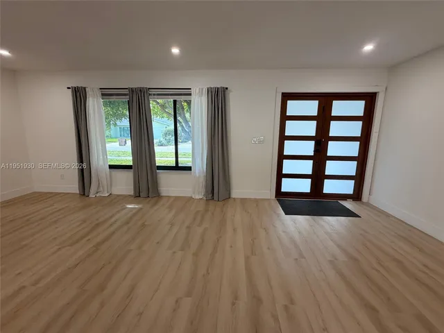 $4,650 | 1462 Southwest 25th Avenue, Deerfield Beach, FL 33442