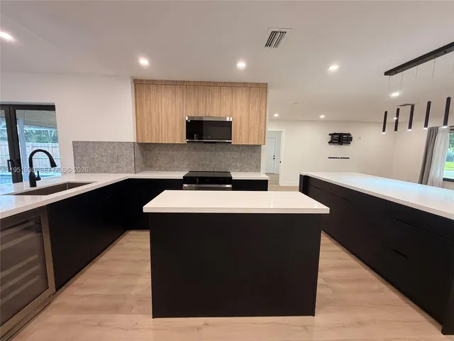 $4,650 | 1462 Southwest 25th Avenue, Deerfield Beach, FL 33442