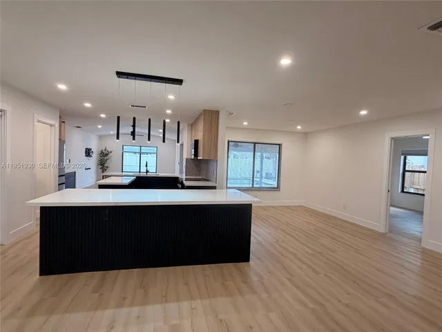 $4,650 | 1462 Southwest 25th Avenue, Deerfield Beach, FL 33442