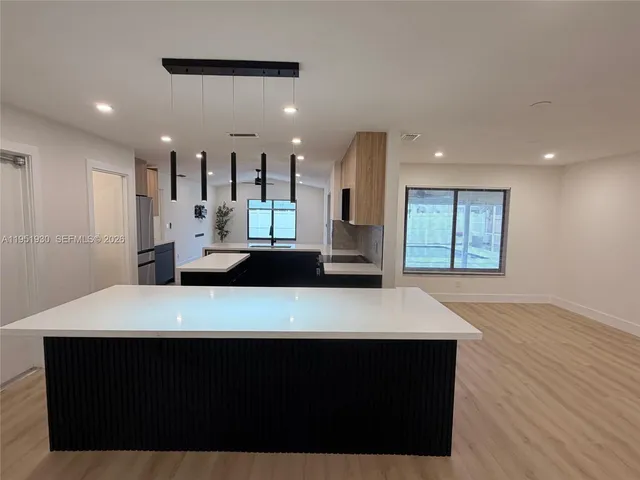 $4,650 | 1462 Southwest 25th Avenue, Deerfield Beach, FL 33442