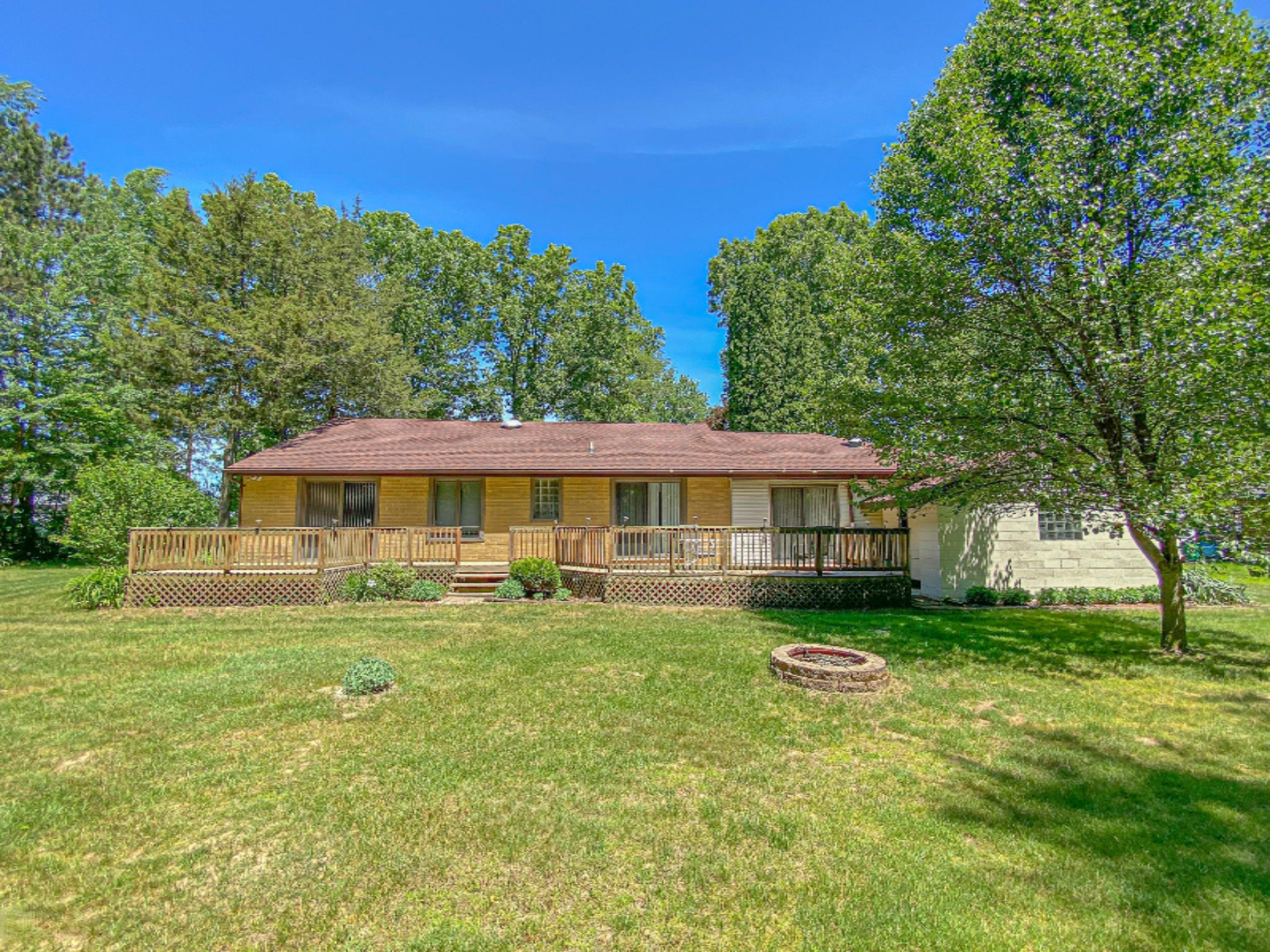45629 Eleanor Drive Decatur, MI 49045 - Photo 27 of 28 Exterior