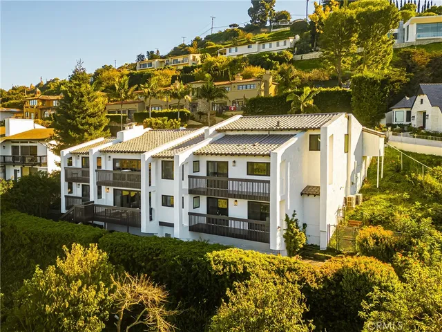 $3,299,000 | 5 Yellow Brick Road, Rancho Palos Verdes, CA 90275