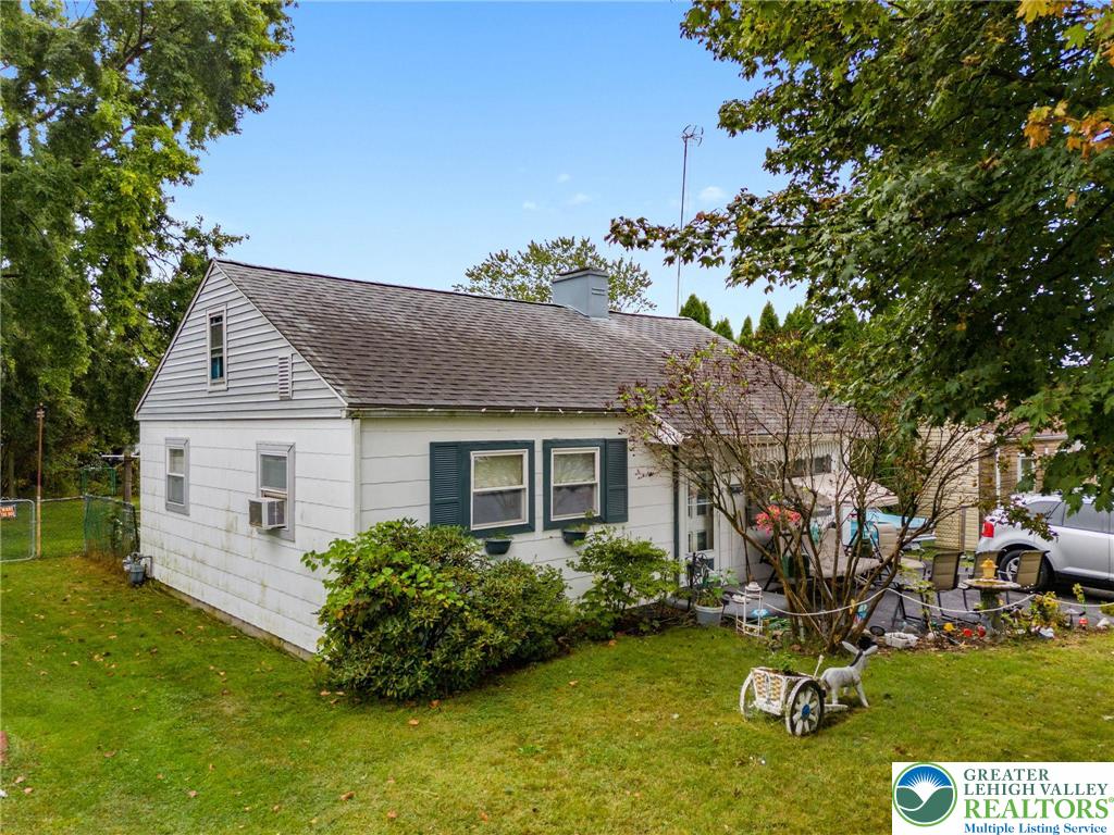 1710 North Boulevard Bethlehem, PA 18017 - Photo 2 of 45