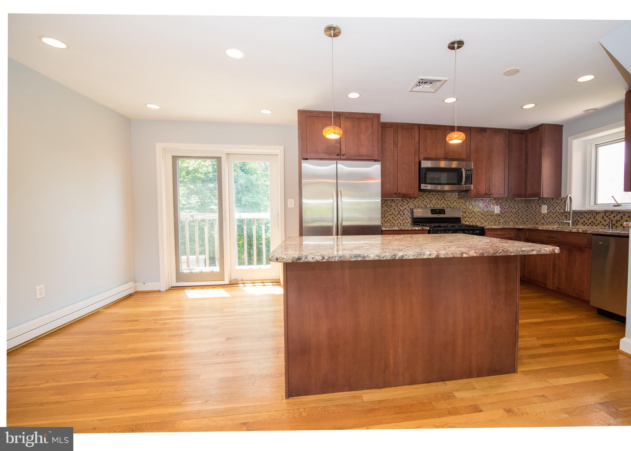 807 Patton Drive Silver Spring, MD 20901 - Photo 4 of 22 Dining Room