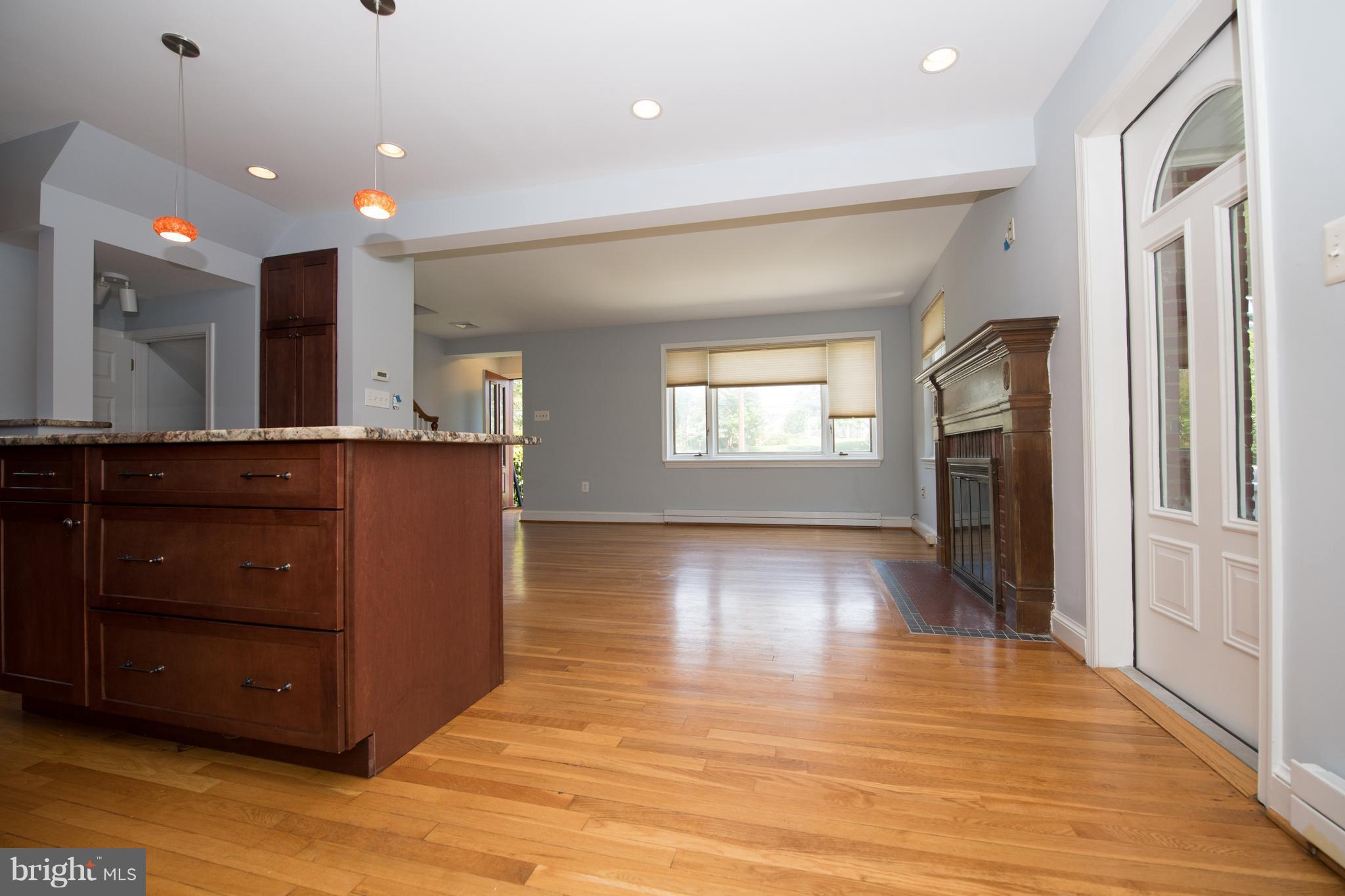 807 Patton Drive Silver Spring, MD 20901 - Photo 8 of 22 Kitchen