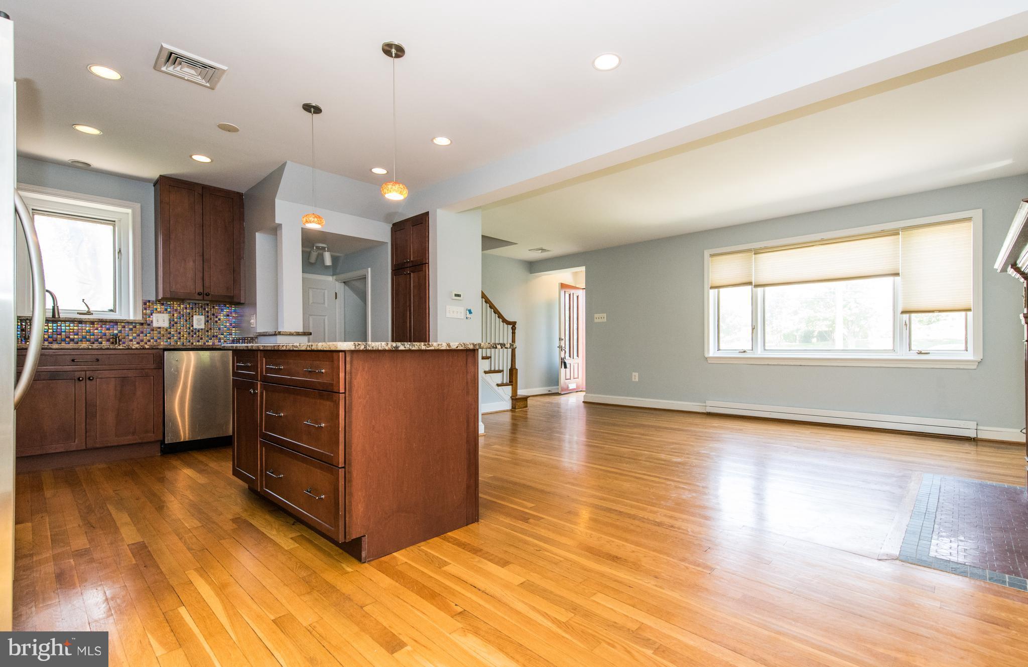 807 Patton Drive Silver Spring, MD 20901 - Photo 10 of 22 Interior (General)