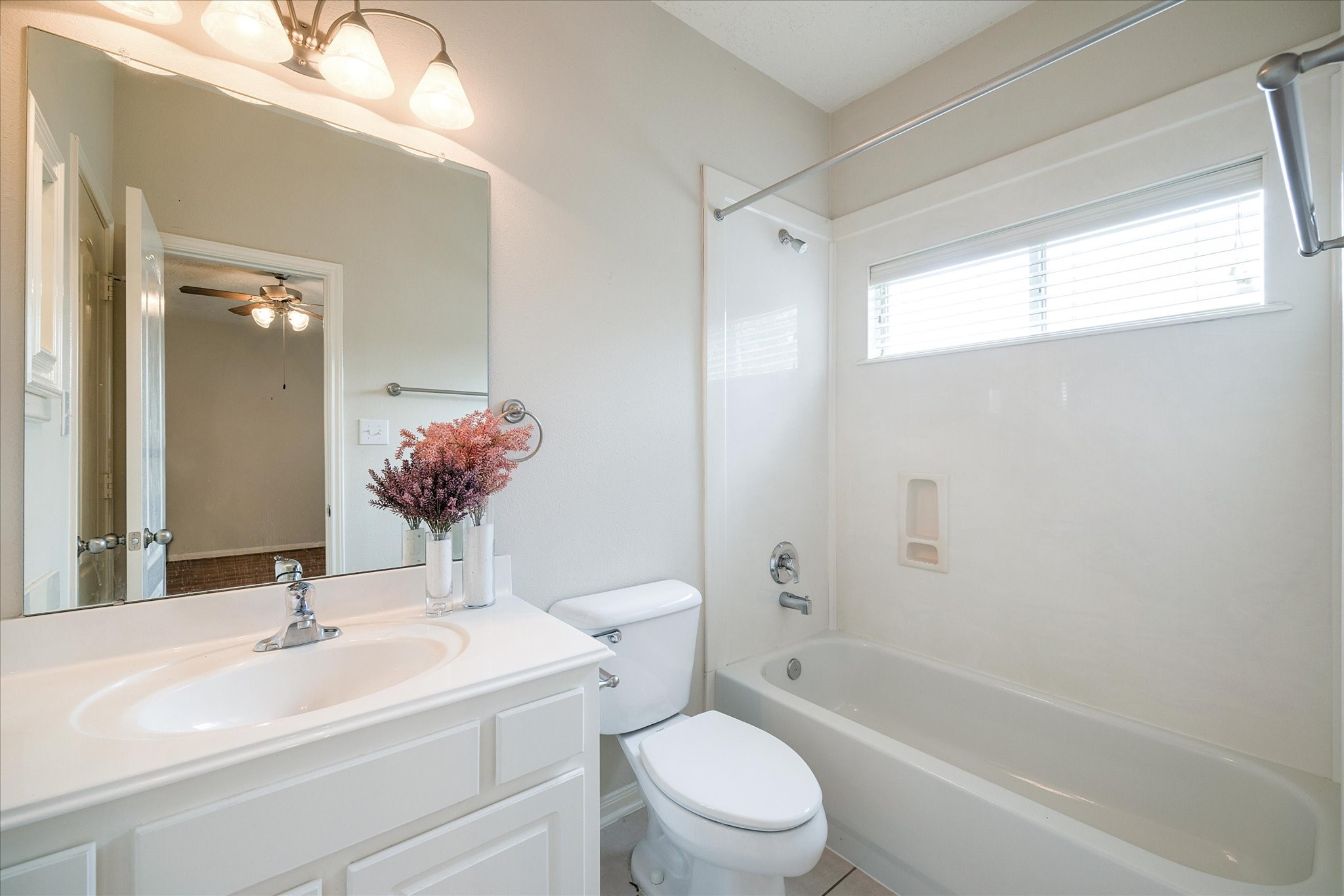 1839 Stacy Crest Houston, TX 77008 - Photo 29 of 39 a bathroom with a sink toilet and shower