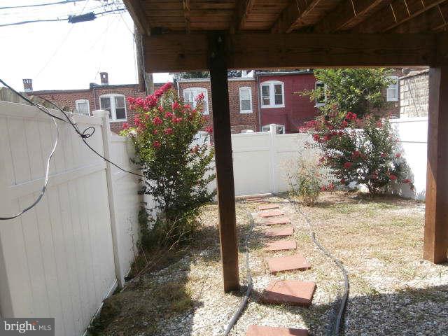12 North Tremont Road Baltimore, MD 21229 - Photo 3 of 19 Exterior (Rear)